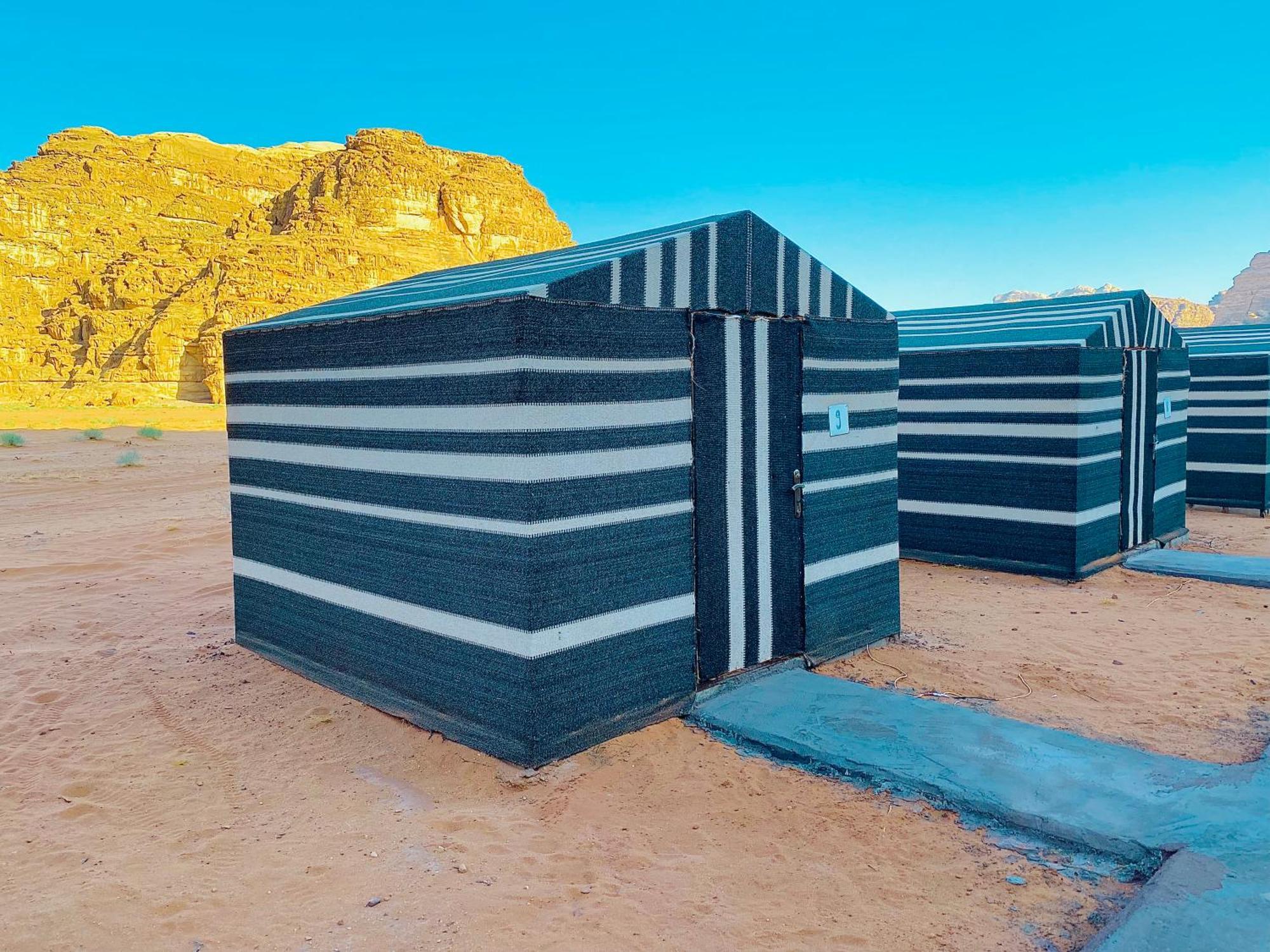 Bed and Breakfast Bedouin Memories Camp Wadi Rum Exterior foto